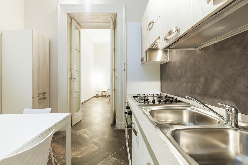 Parthenope Apartment By Wonderful Italy Наполи Екстериор снимка